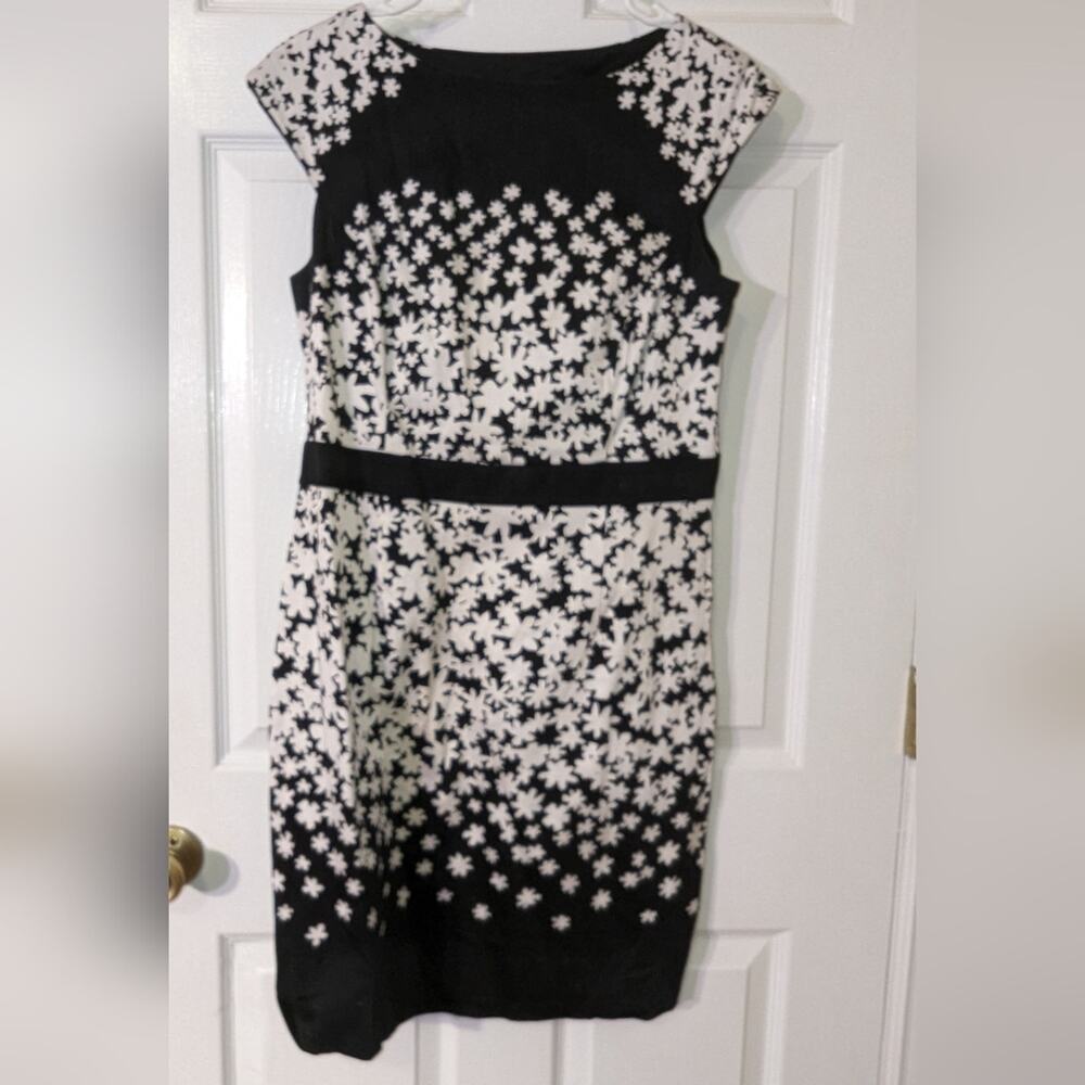 New York and Company Black and White Capped Sleeve XL Dress